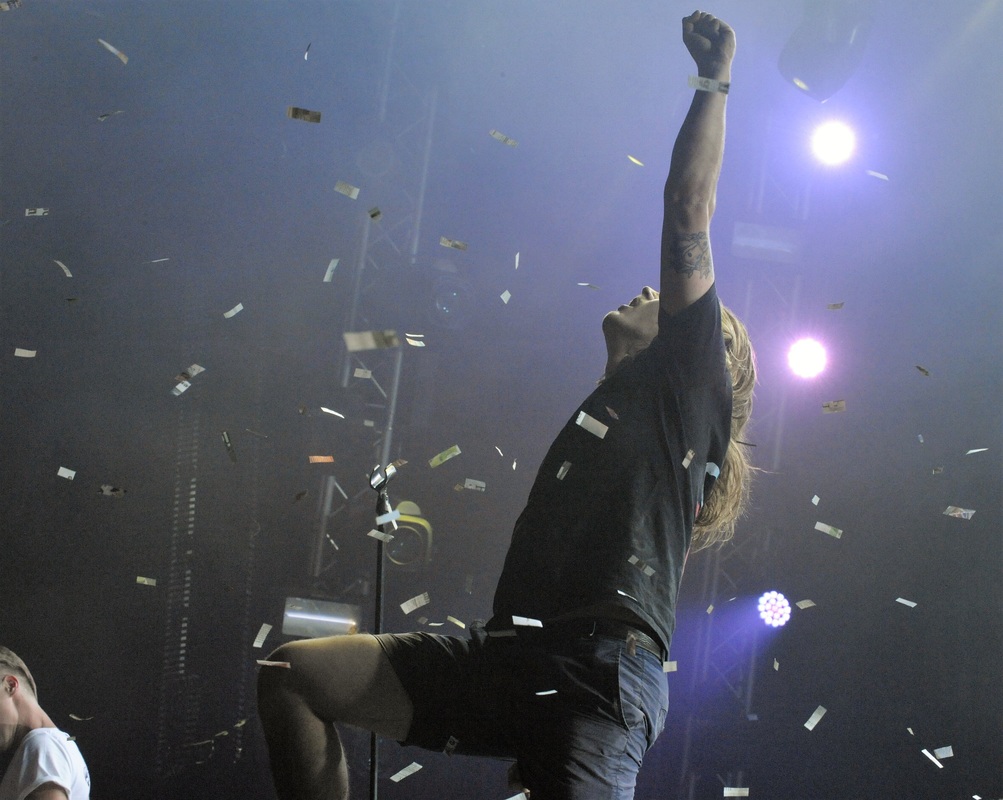 lowlands-review-john-coffey