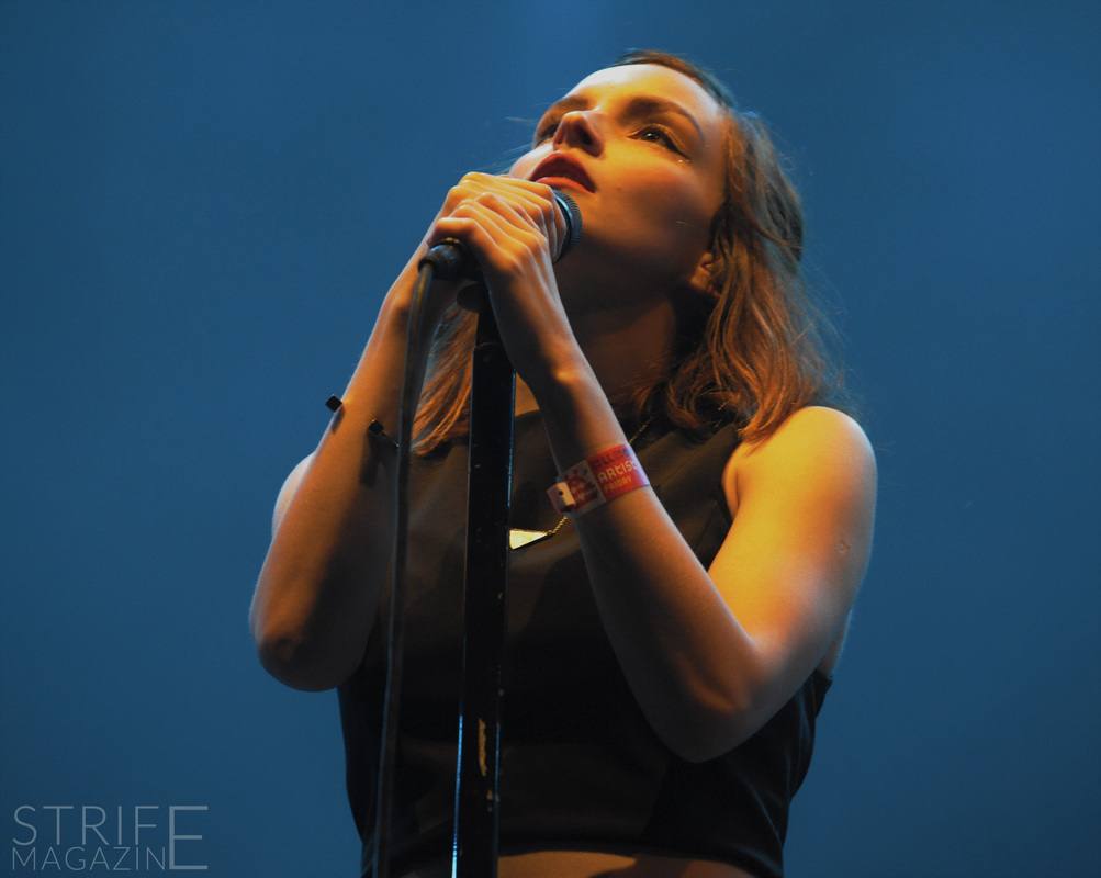 lowlands-review-chvrches