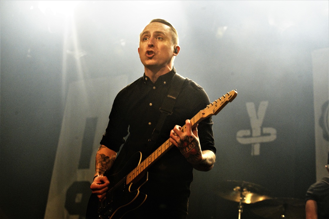 photo-review-yellowcards-very-last-dutch-show-de-melkweg-amsterdam