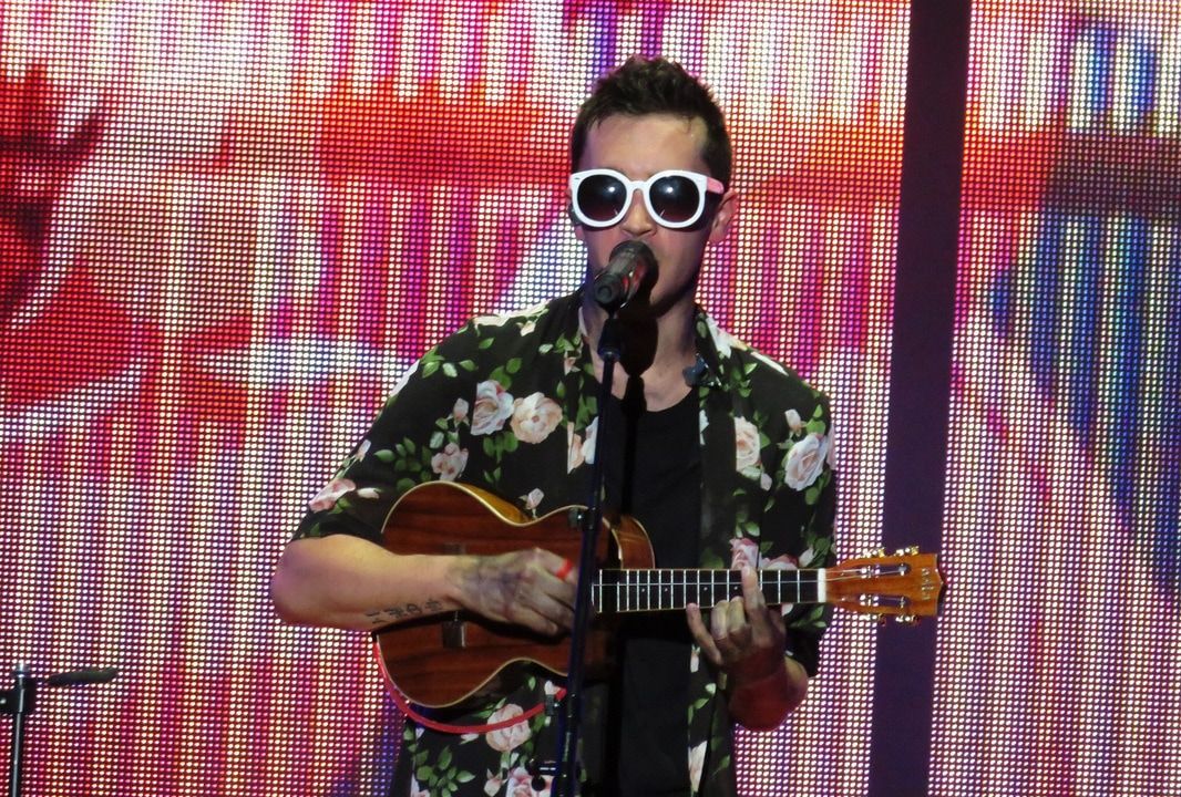 cant-help-falling-in-love-who-did-it-better