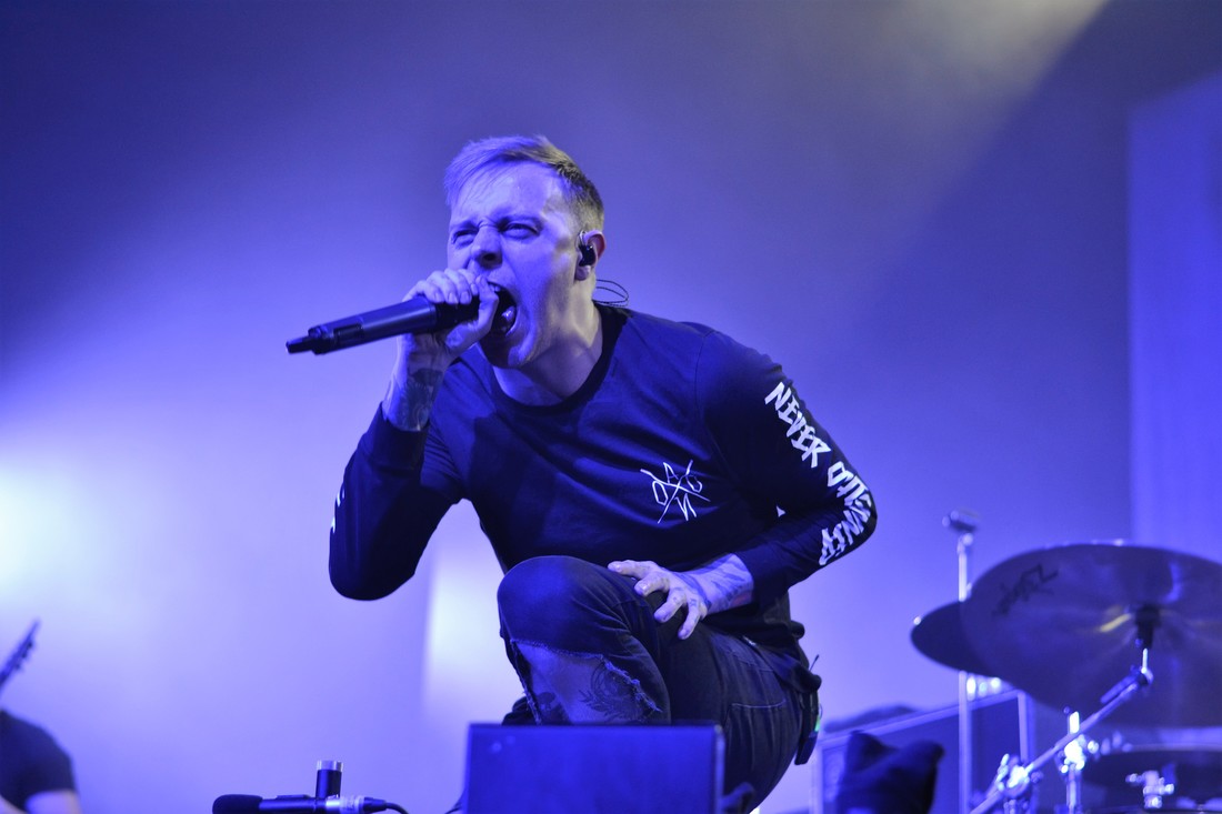 sam-carter-architects-is-featured-on-the-new-neck-deep-album