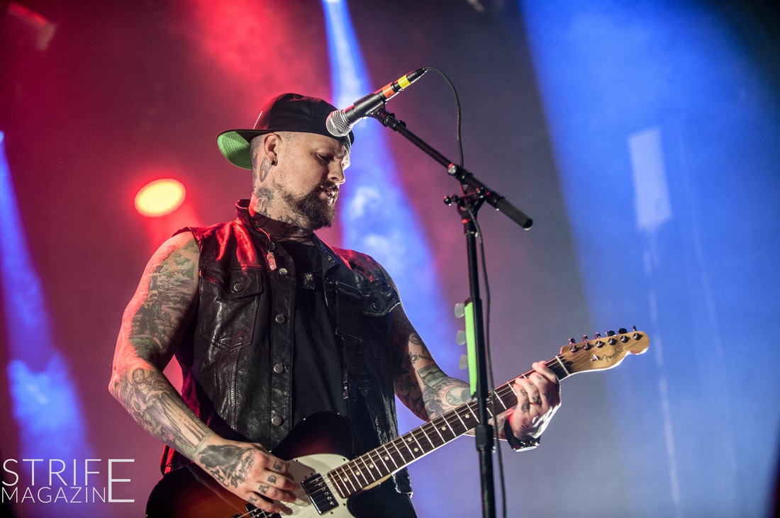 photo-review-good-charlotte-sleeping-with-sirens-more-tivolivredenburg