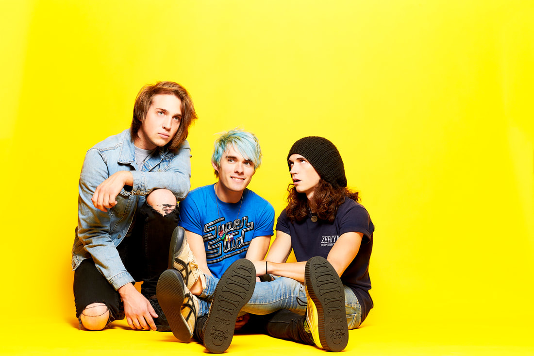 watch-waterparks-perform-at-the-apmas