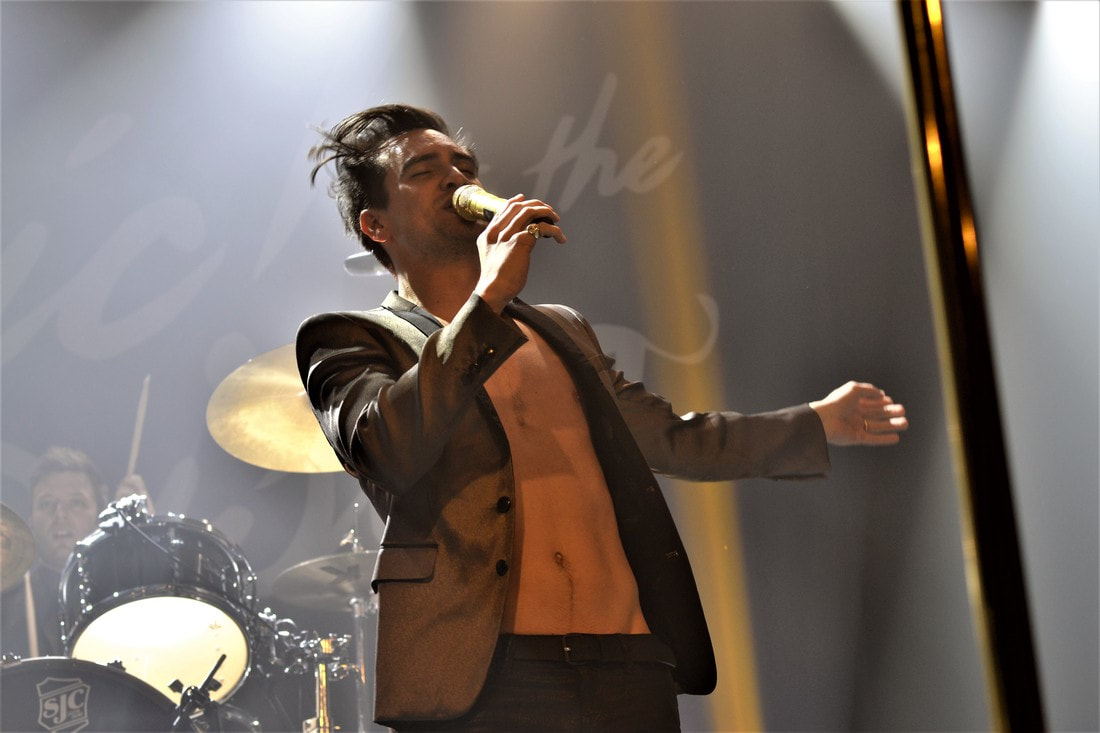 brendon-urie-gives-advice-on-how-to-receive-a-response-to-your-fanmail