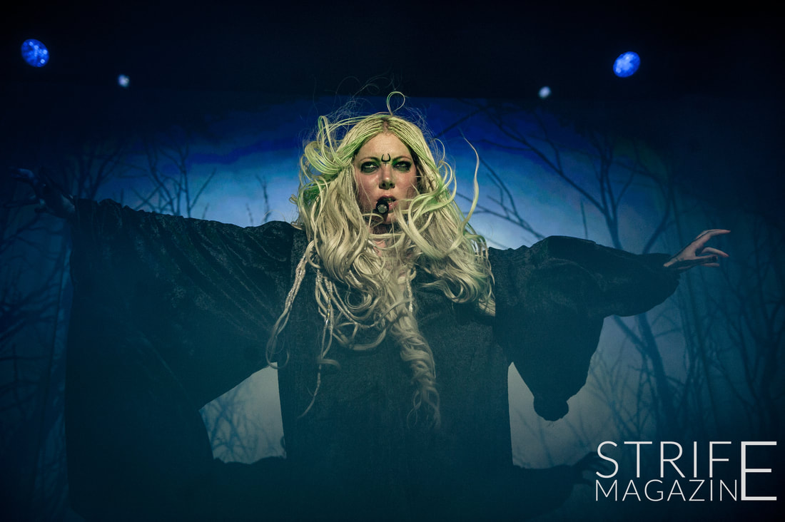 in-this-moments-the-witching-hour-a-theatrical-masterpiece-thats-impossible-to-put-into-words