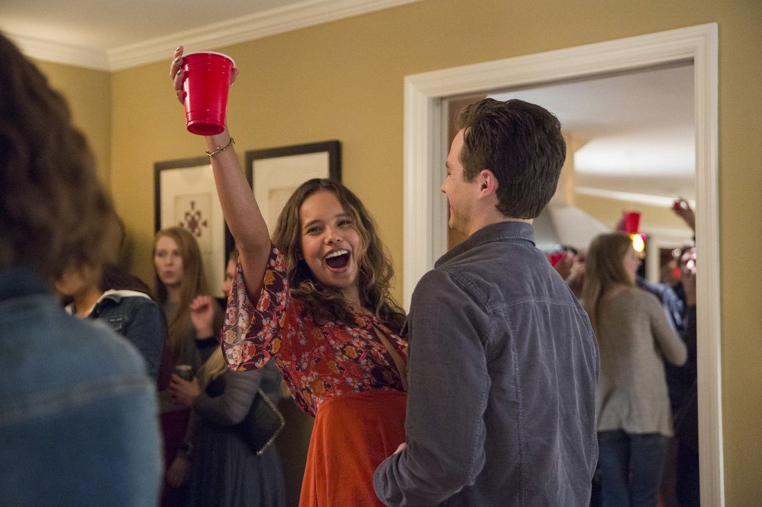 13-reasons-why-stars-brandon-flynn-and-alisha-boe-star-in-new-film-together