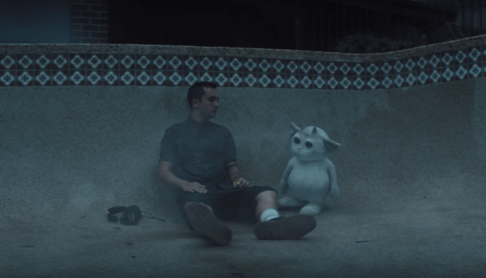 twenty-one-pilots-fans-make-snowman-in-the-shape-of-ned