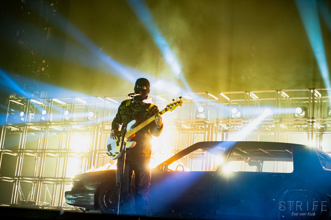 photo-review-twenty-one-pilots-take-bandito-tour-to-ecstatic-brussels-crowd