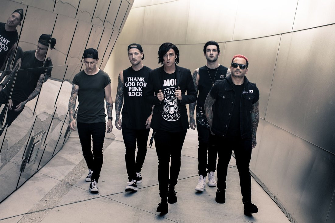 kellin-quinn-sleeping-with-sirens